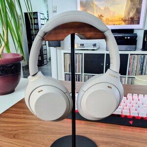 Sony WH-1000XM4 active noise cancelling (ANC) wireless headphones